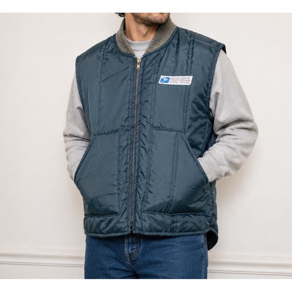 Vintage USPS Postal Worker Insulated Vest Mens L Nylon Made USA Uniform Gorpcore